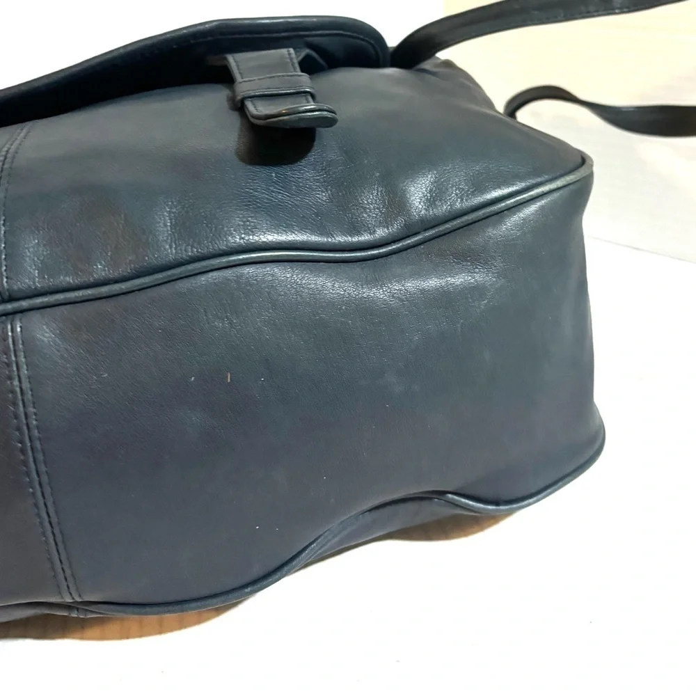 Classic navy blue Leather unisex Bag